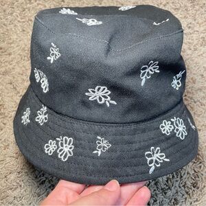 Kids‎ Forever 21  bucket hat